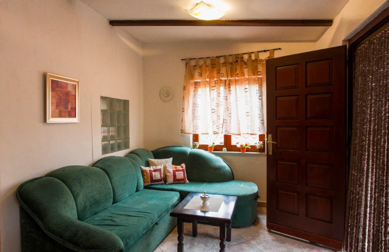 Holiday Homes Mirjana Mošćenička Draga Exteriör bild